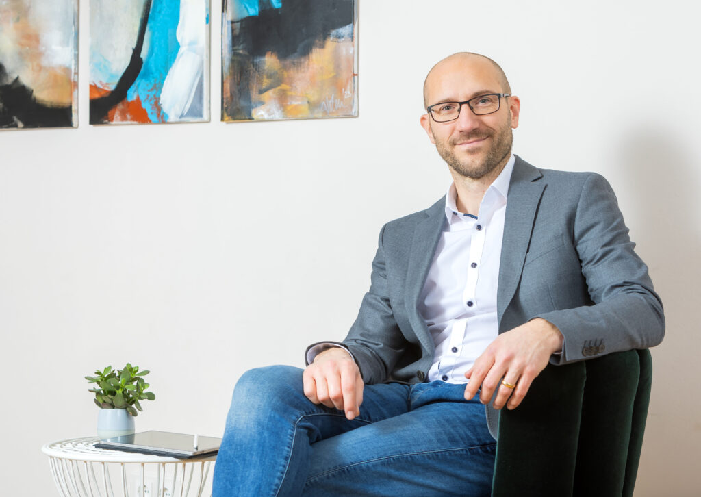 Prof. Dr. Jon Genuneit